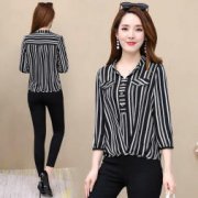 品牌尾貨服裝店貨源 女裝品牌三標(biāo)連衣裙 風(fēng)衣 小衫
